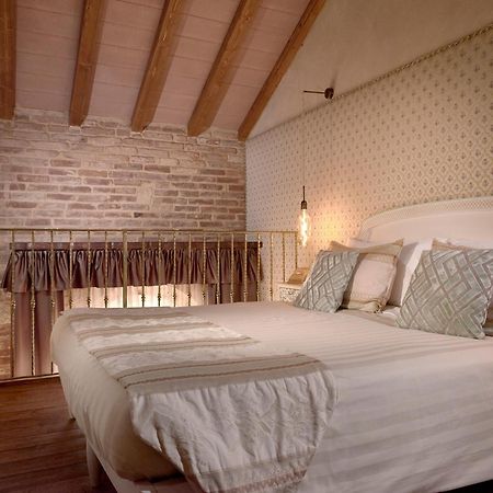 Tenuta Montemagno Relais & Wines Экстерьер фото