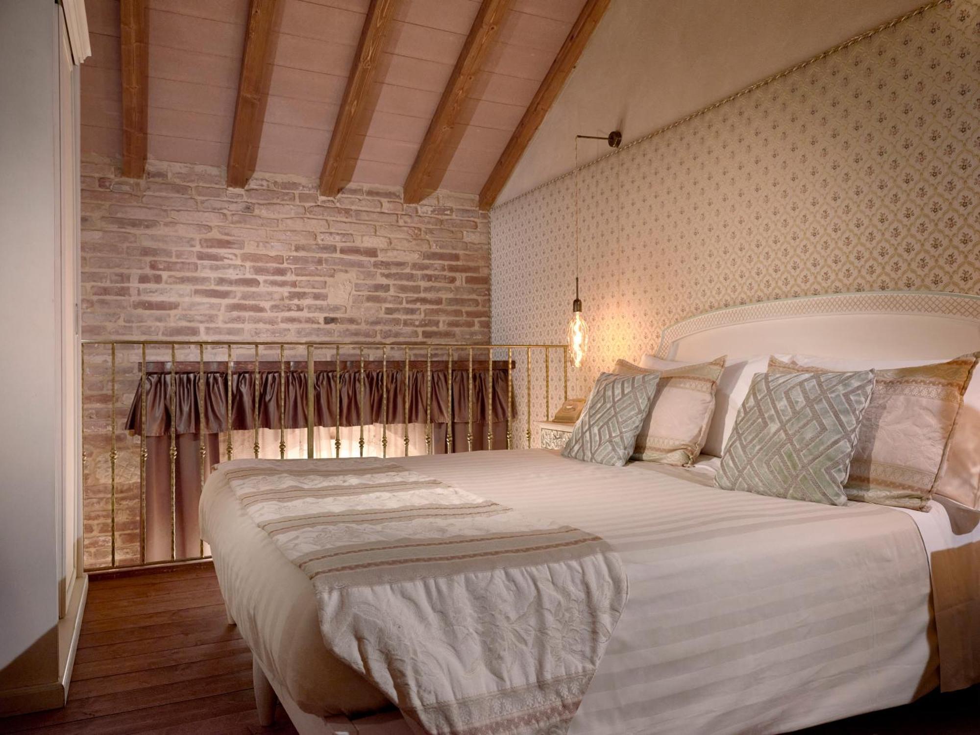 Tenuta Montemagno Relais & Wines Экстерьер фото