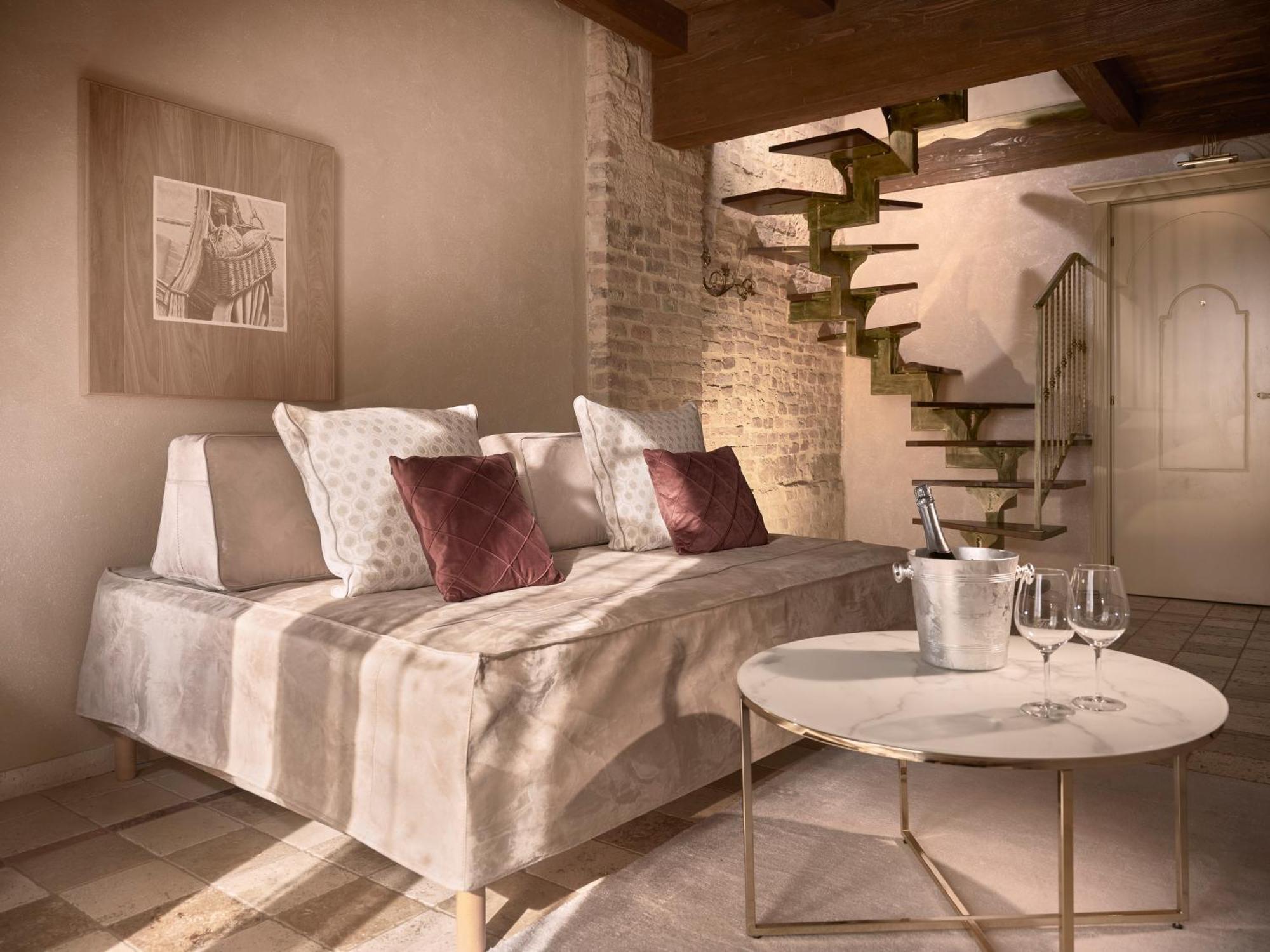 Tenuta Montemagno Relais & Wines Экстерьер фото