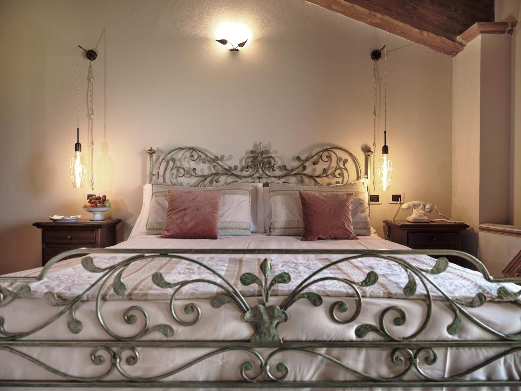 Tenuta Montemagno Relais & Wines Экстерьер фото