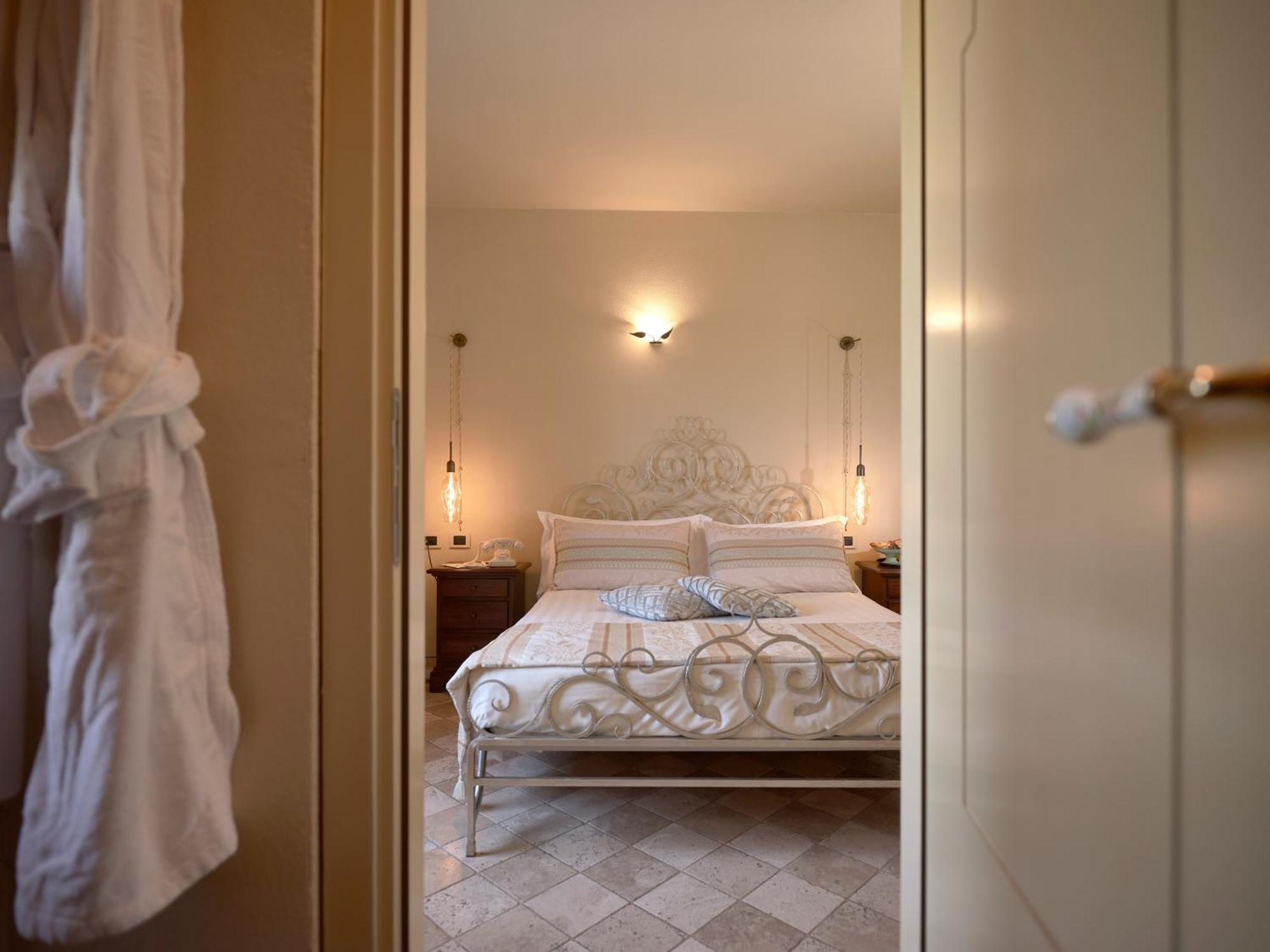 Tenuta Montemagno Relais & Wines Экстерьер фото