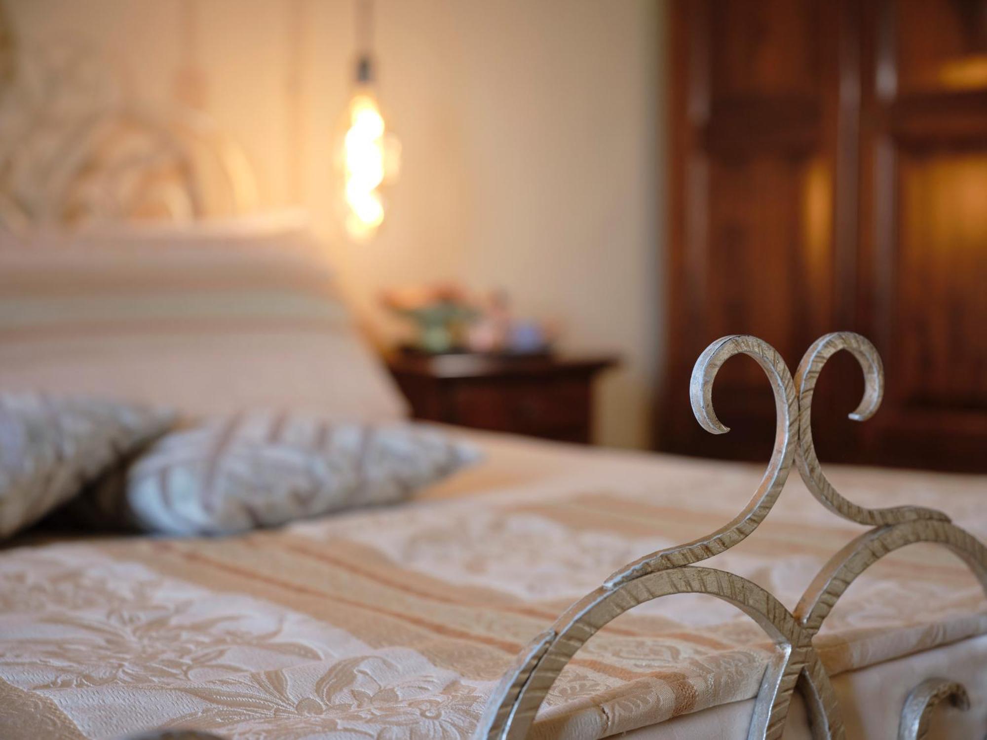 Tenuta Montemagno Relais & Wines Экстерьер фото