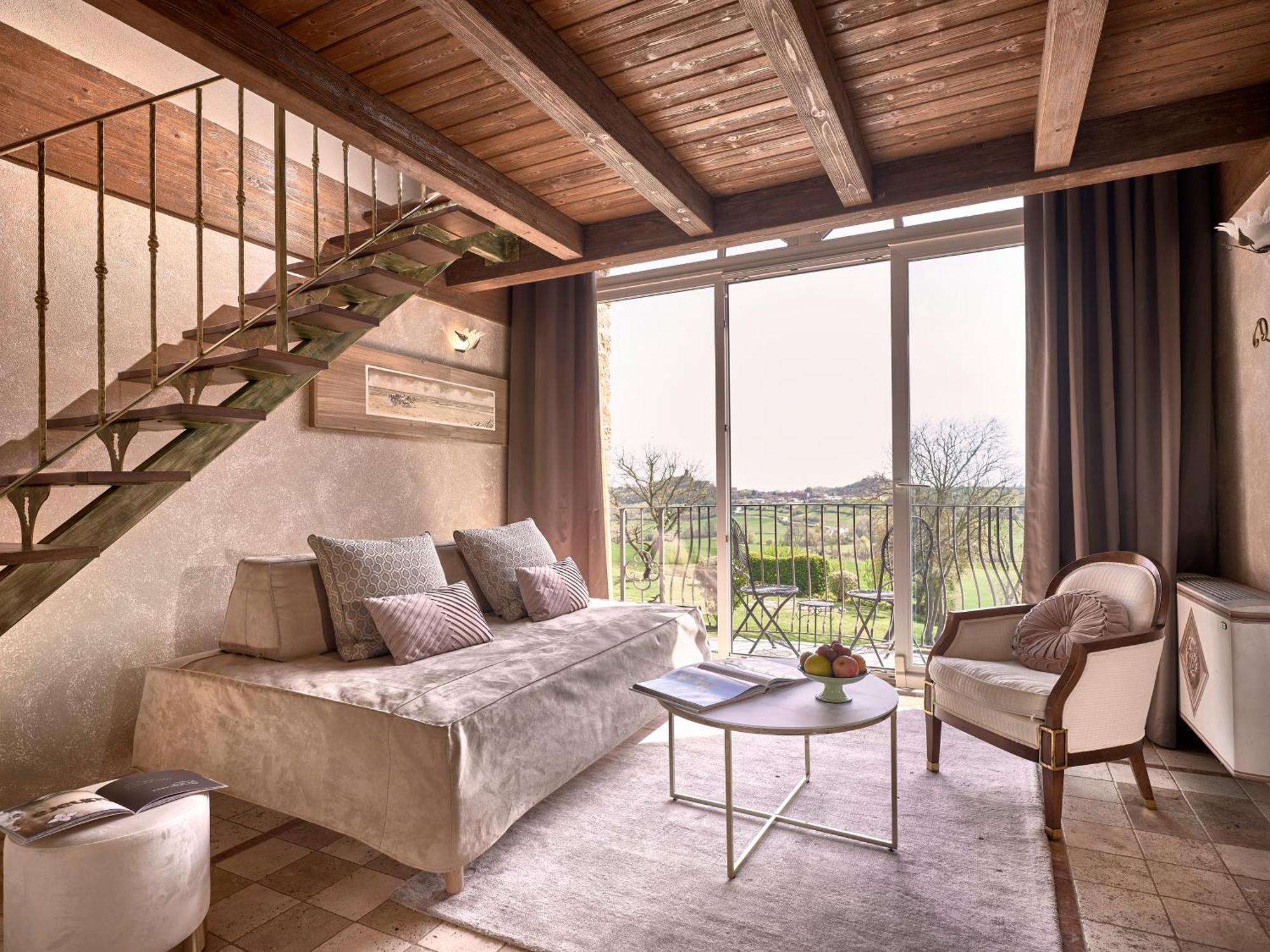 Tenuta Montemagno Relais & Wines Экстерьер фото