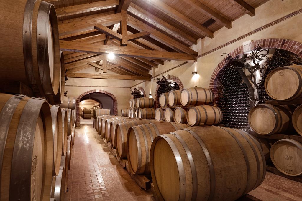Tenuta Montemagno Relais & Wines Экстерьер фото