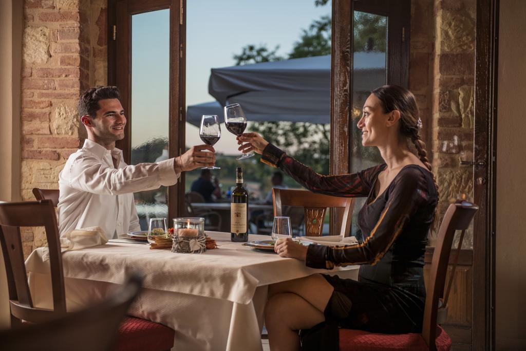 Tenuta Montemagno Relais & Wines Экстерьер фото